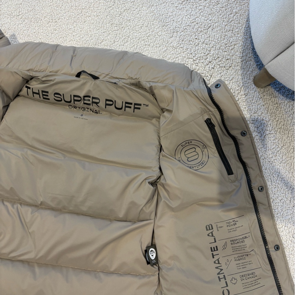 Aritzia The Super Puff Jacket in Taupe